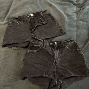 Abercrombie 90’s Relaxed cutoff short high rise